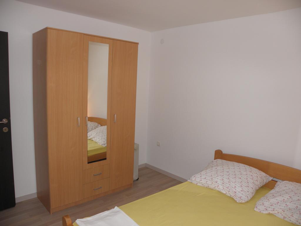 Apartment Jartic Betina  Rum bild