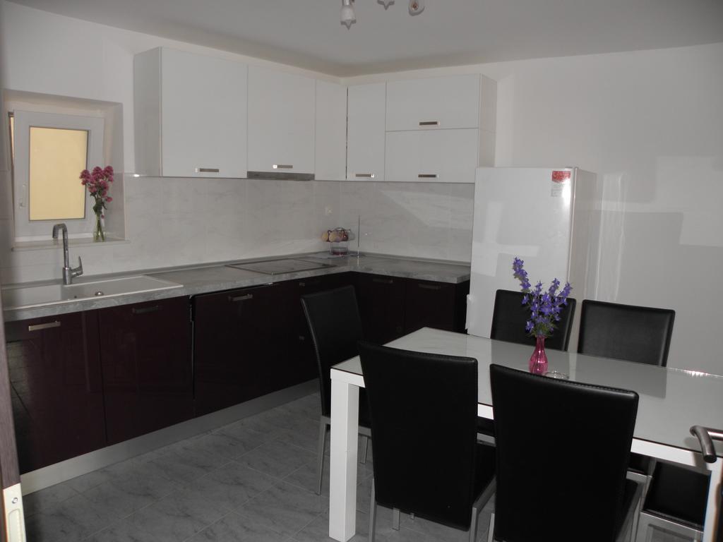 Apartment Jartic Betina  Rum bild
